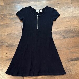 Vintage Black A-Line Casual Dress with Zipper Detail